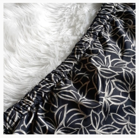 Eddie Bauer Cargo Mini Skirt - Picture 7 of 7